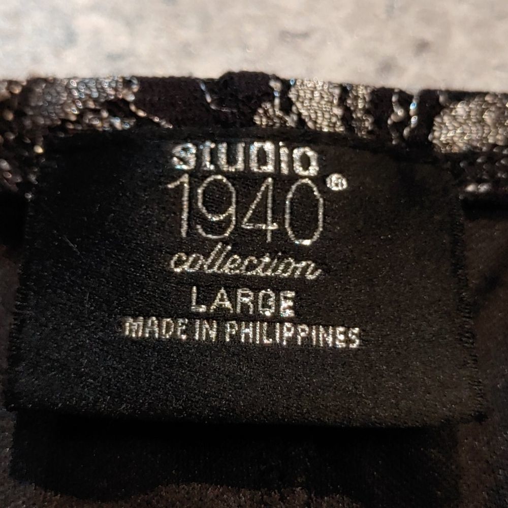 STUDIO 1940 Halter - Picture 3 of 4